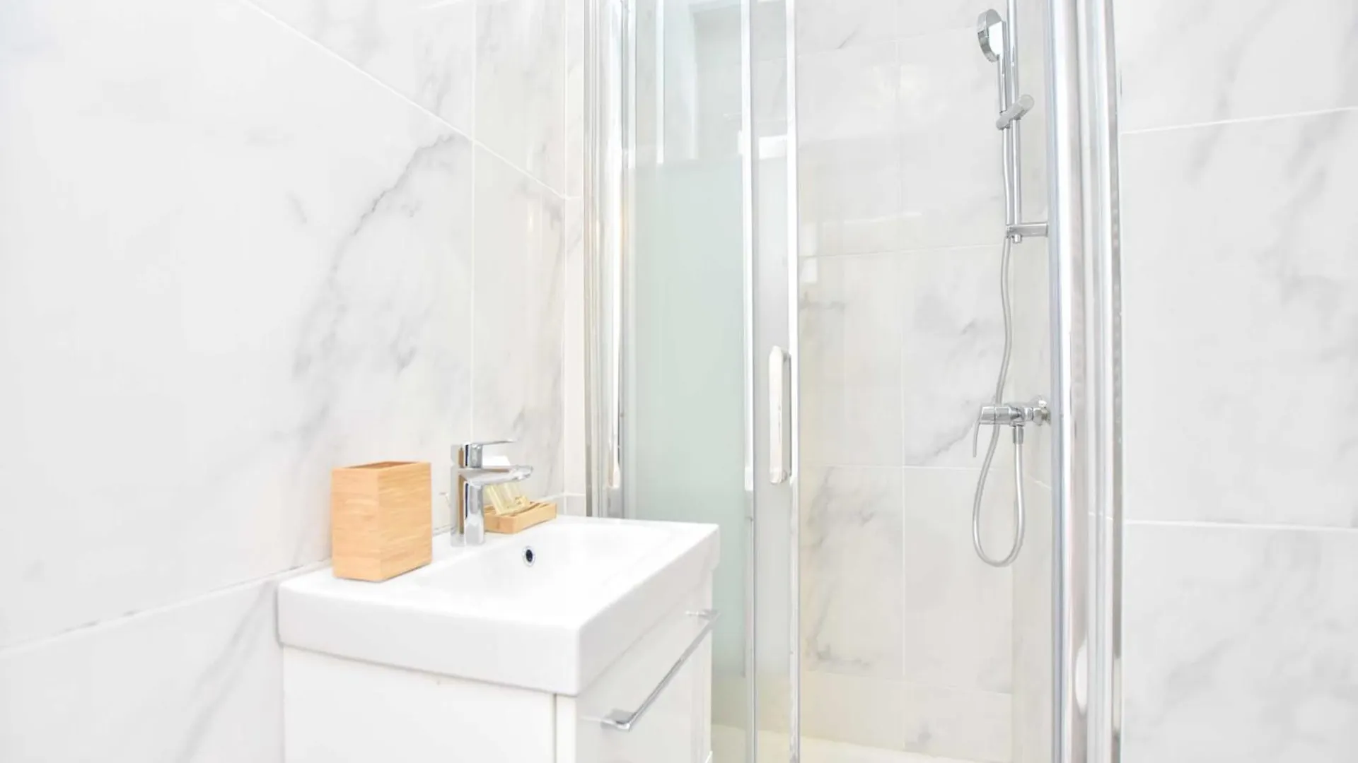 Cosy Studio 2P - Voltaire - Republique Apartment Paris